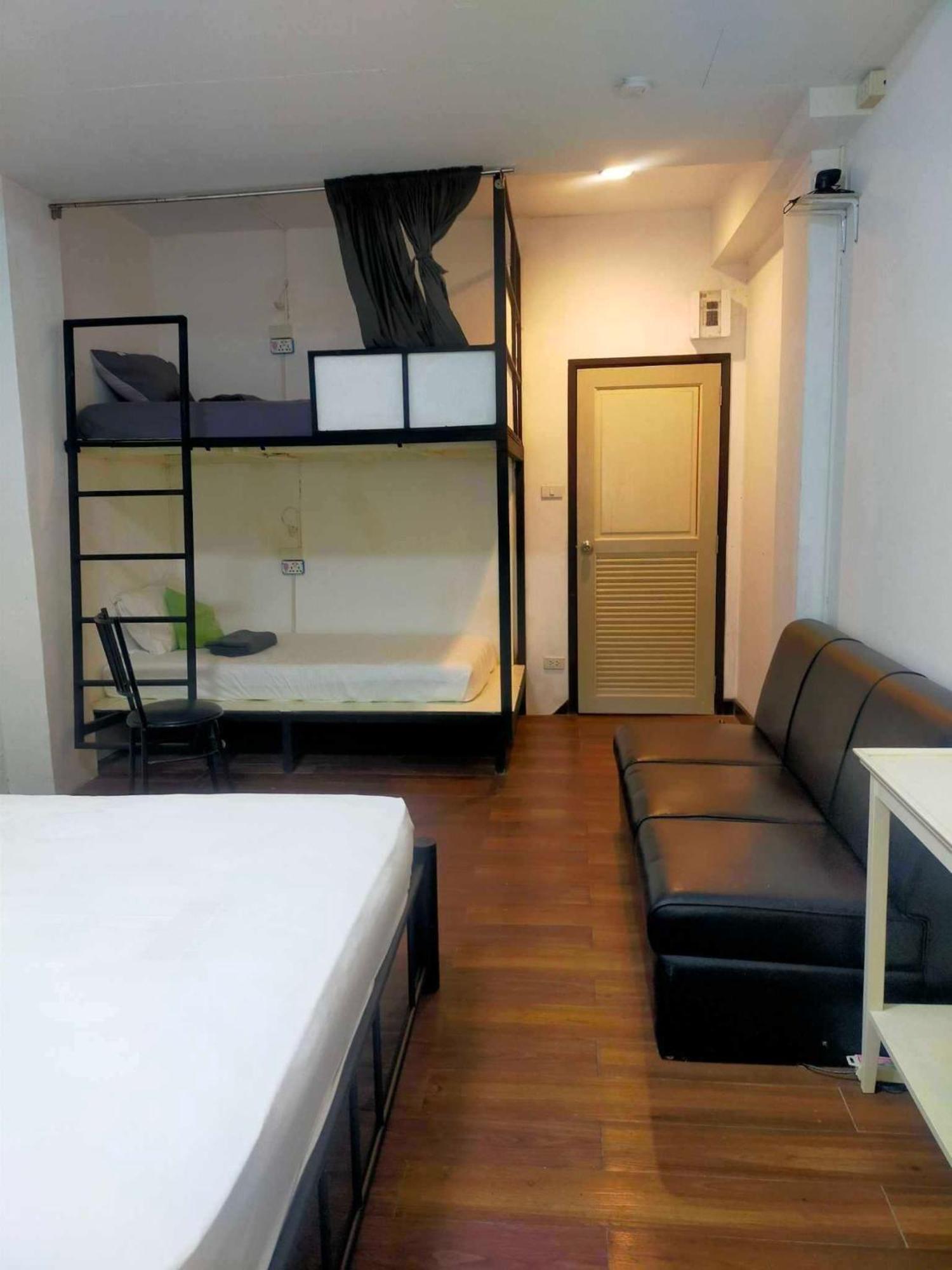 Baan Wangderm Hotel Bangkok Esterno foto