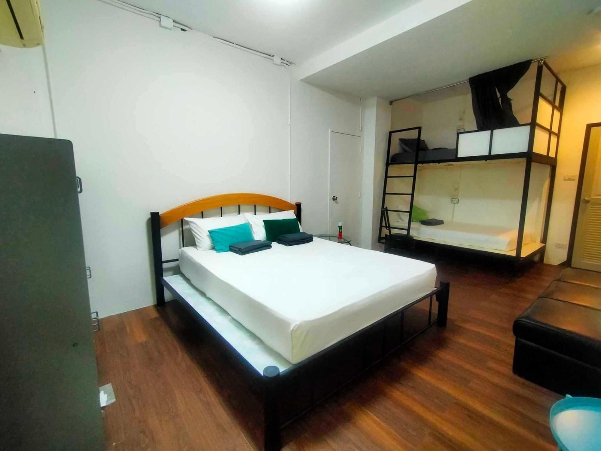 Baan Wangderm Hotel Bangkok Esterno foto