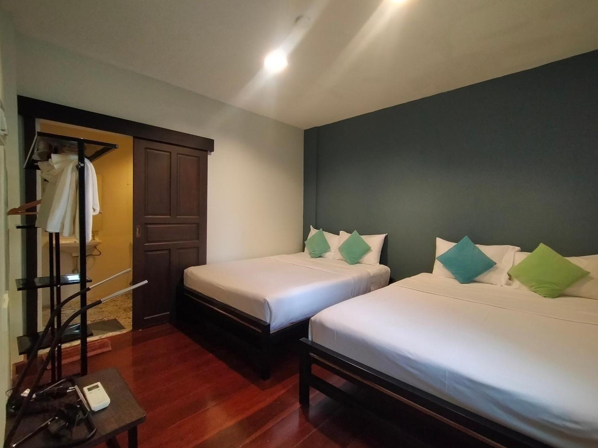 Baan Wangderm Hotel Bangkok Esterno foto