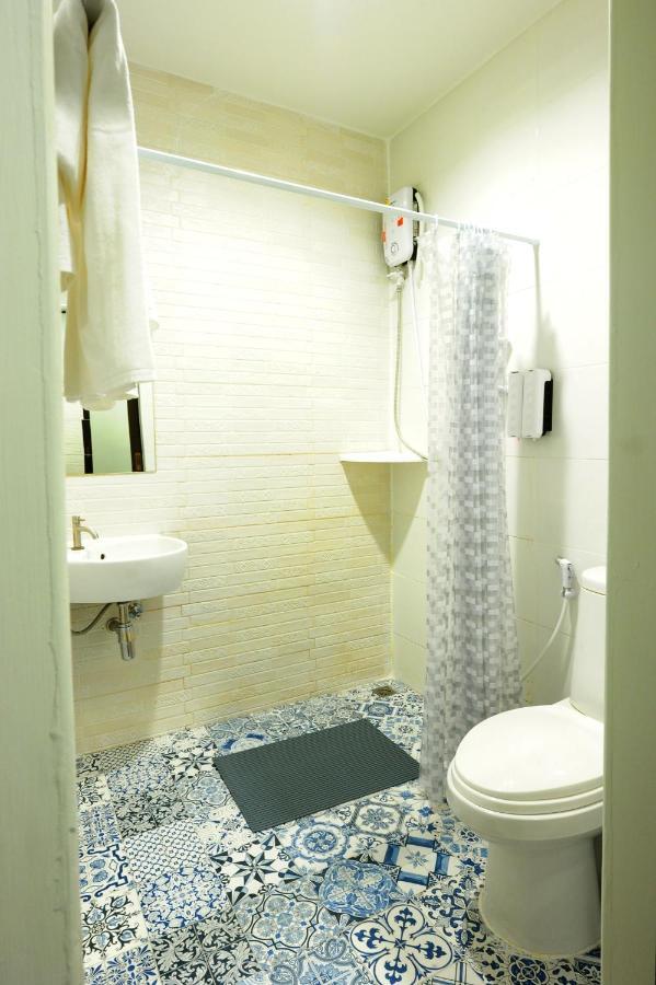 Baan Wangderm Hotel Bangkok Esterno foto